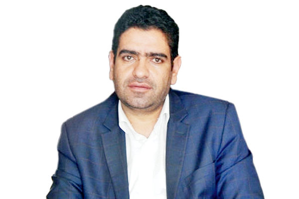 احمد بیگدلی نماینده خدابنده: شبیه‌انگاری پزشکیان و بنی‌صدر از ضعف ایمان است