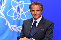 مهمان ویژه در میانه مذاکرات/رافائل گروسی مدیرکل آژانس بین‌المللی انرژی اتمی چهارشنبه به تهران می‌آید