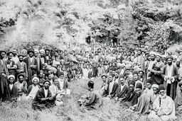 لحظه اکنون؛ امتداد گذشته/مروری بر کتاب مشروطه همگان که نقدی است بر  بابی‏‌نمایی انقلاب مشروطه ایران