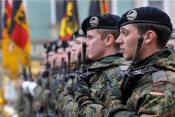 گرینلند کانون تنش؛ ابهام در خروج فوری نظامیان آلمانی