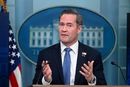 مشاور امنیت ملی کاخ سفید: به دنبال برچیدن کامل برنامه هسته‌ای ایران هستیم
