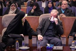 اشک من خودتو نگه دار...