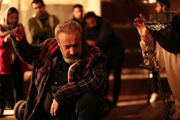 توقیف هر فیلم قربانی کردن هزاران آدم