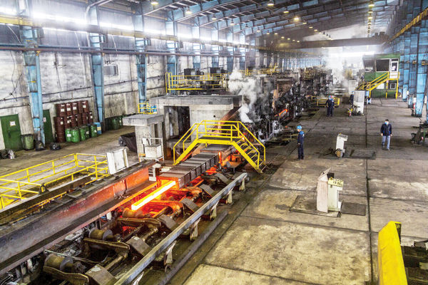 سد تجاری عـراق/وضع تعرفه 130 دلاری برای محصولات فولادی، درآمدهای ارزی ایران را کاهش می‌‏دهد