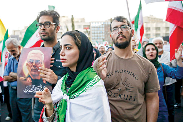 3 مواجهه با جنگ / بررسی بیانیه‌‏های 180 نفره 700 نفره و 191 نفره در گفت‌‏وگو با امضاکنندگان 