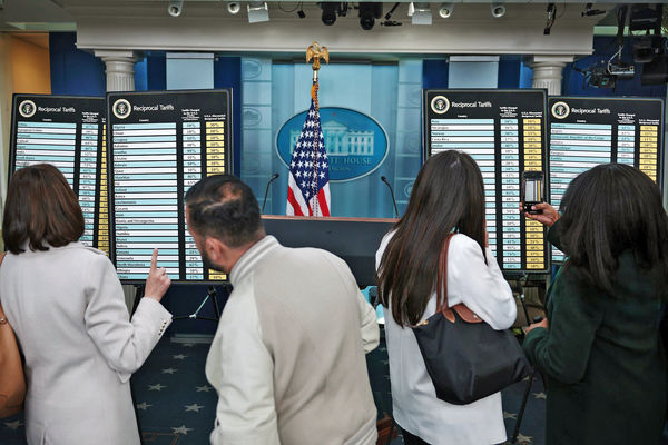 بازگشت به قرن 19/ترامپ بزرگترین شکست سیاست تجاری در یک قرن گذشته را اعلام کرد