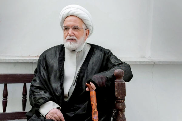 نسخه متفاوت با خاتمی و ناطق‌نوری/بررسی آینده سیاسی مهدی کروبی و جایگاه او در سیاست‌‏ورزی کشور