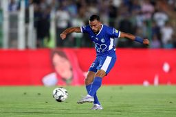 مدافع مغضوب استقلال یاغی می‌شود؟