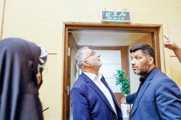 زاکانی تا آخر می‌ماند؟/ اعتراضات به شهردار تهران از جلسه شورای شهر تا تجمع کارمندان مترو 