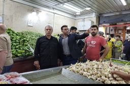 فرماندار تهران: ذخایر کافی اقلام اساسی در فروشگاه‌های پایتخت