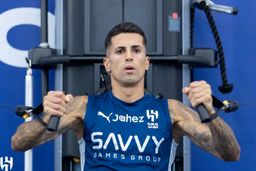 ستاره الهلال به بارسلونا پیوست