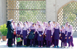 کلاس‌هـــای 200 میلیون تومانی/ افزایش چشمگیر شهریه‌های مدارس غیردولتی، خانواده‌های دانش‌آموزان را به دردسر ‌انداخته است