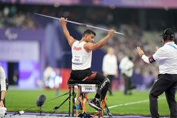 امان‌الله پاپی سوم جهان شد؛ رکورد شخصی نزدیک به ۴ متر بهتر شد