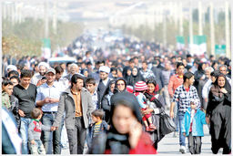 آب در هاون کوبیدن