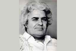 پدر شعر سپید فارسی