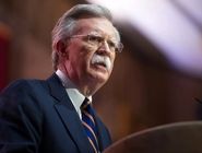 بولتون: پوتین، ترامپ را قابل فریب می‌داند
