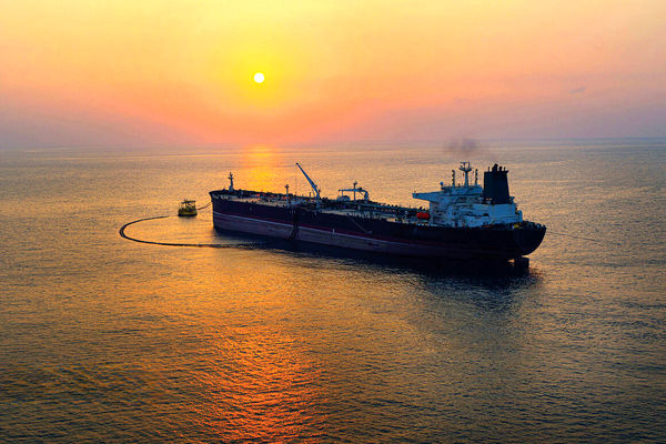 تحریم‌های بی‌سابقه/آمریکا با اعمال تحریم‌های جدید نفتی علیه ایران می‌تواند برای شرکت‏‌های چینی تا 500 درصد تعرفه در نظر بگیرد