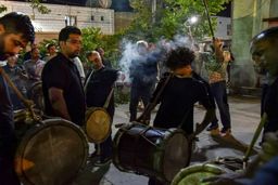 فستیوال کوچه در سوگ حادثه بندر عباس+فیلم