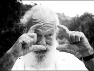 کمونیستی که معنوی شد/شرحی از زندگی و زمانه تیتسیانو ترتسانی که از انقلاب سیاسی به انقلاب درونی رسید