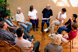 راهنمای بهزیستی روانی/کتاب روان‏شناسی مشاوره و روان درمانی اثری عمیق است که دانش نظری را با بینش‌‏های مبتنی بر تجربه‏ واقعی پیوند می‌‏زند