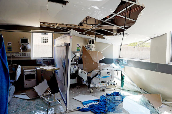 ۳۰۰ پرسنل بیمارستان فارابی گرفتار مـوج‌گرفتگی/گزارشی از وضعیت کادر درمان و بیماران تنها بیمارستان اعصاب و روان کرمانشاه و یک مرکز فوریت‏‌های پزشکی که در بمباران اسرائیل آسیب دیدند