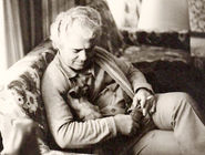 100سال و بیشتر با او