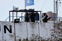 نیروهای یونیفل در مواضع خود در لبنان باقی می‌مانند