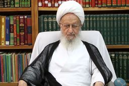 مکارم شیرازی: استغفار، راهکار مؤثر برای رفع خشکسالی است 