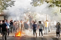 خلیل کمربیگی پژوهشگر و استاد جامعه‌شناسی: استانداری در مدیریت بحران روزهای نخست اعتراضات ایلام ناکارآمد بود