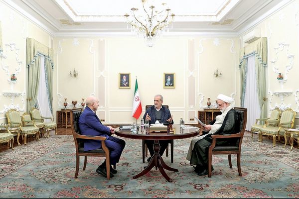 بازار را امنیتی نکنیم/گفت‌وگو با علی سعدوندی استاد اقتصاد دانشگاه تهران، درباره نامه 165 نماینده مجلس به سران قوا