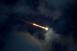 جنگ و فراخوان امکان دوستی/هم به موشک نیازمندیم هم  به مذاکره و گفت‌وگو با مردم 