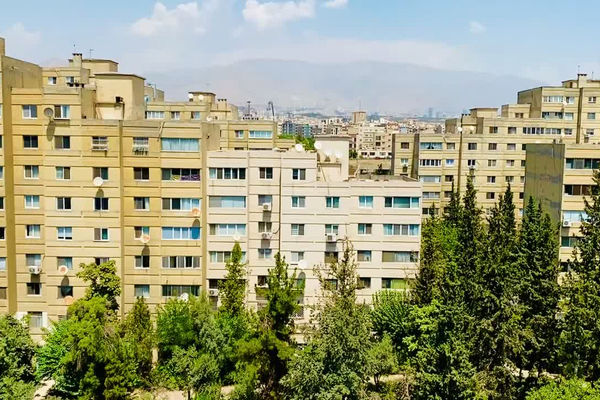 تصرف ۱۴ ساله در شهرک آپادانا/گزارش میدانی «هم‏‌میهن» از اعتراض اهالی یک شهرک در تهران به تصرف شهرداری در مشاعات آن