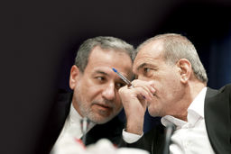 نه کوچک‌نمایی، نه بزرگ‌نمایی/ نحوه مواجهه نیروهای سیاسی با  فعال شدن مکانیسم ماشه