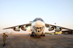 آغاز اطفای حریق در بخش عراقی هورالعظیم+فیلم