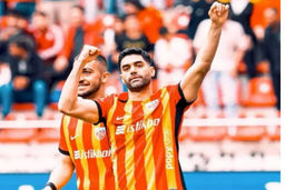 خروجی‌های استقلال بیشتر از ورودی‌ها / علی کریمی در آستانه بازگشت