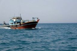 توقیف ۳ فروند شناور حمل کالای قاچاق 