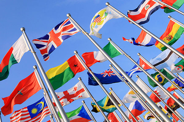 از تکثّر به کپی‌کاری جهانی/روایت یک ابتذال فراگیر