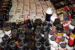 کشف انبار ۴۰ میلیاردی مکمل‌های نیروزا در لرستان