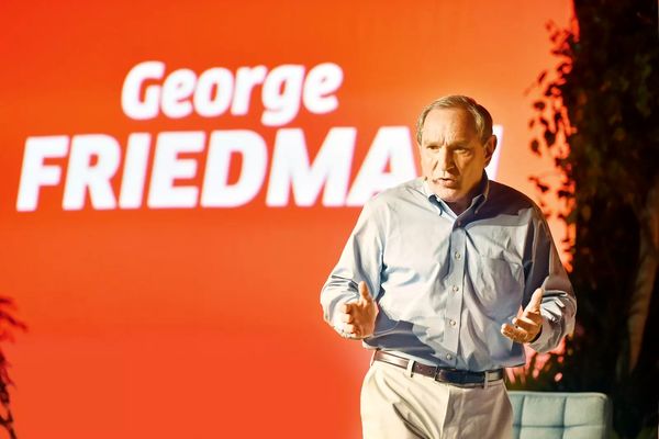 دنیای تغییرات عادی خونین