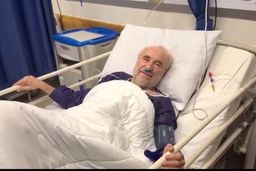 عیادت وزیر بهداشت از رئیس‌جمهور پیشین جمهوری اسلامی ایران