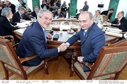 ادعای واشنگتن از گفت‌وگوهای محرمانه پوتین و بوش درباره ایران

