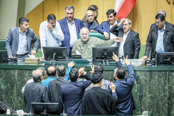 تندروها تنها شدند/بررسی همراه نشدن اکثریت نمایندگان با طرح‌های چندفوریتی پس از جنگ  12 روزه