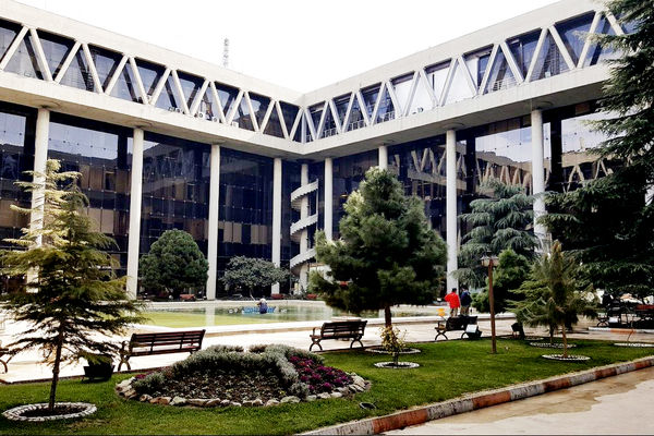 ندیدی که خلقی به‌پندند/درباره خطای صداوسیما در پخش برنامه‌‏‏های شاد در هنگامه سوگواری ملی