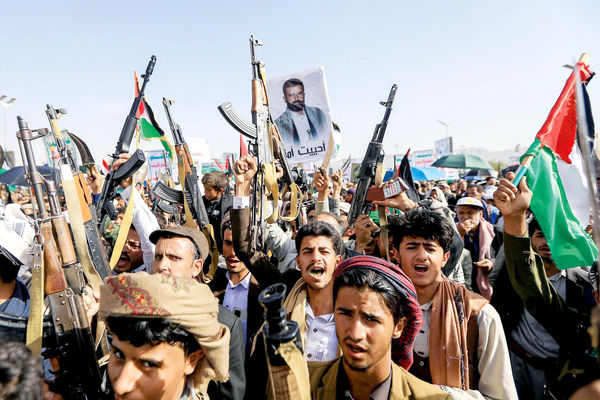 کارزار در جبهه رسانه/هم‌زمان با بمباران یمن، تبلیغات در مورد پایان حمایت ایران از محور مقاومت آغاز شده است