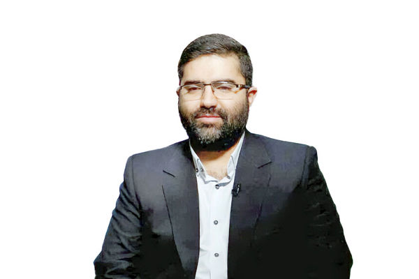 معاون حاشیه ساز/ماجرا‌های اسماعیل سقاب اصفهانی از شکاف در دولت تا زیر سوال رفتن مدرک