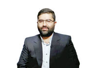 معاون حاشیه ساز/ماجرا‌های اسماعیل سقاب اصفهانی از شکاف در دولت تا زیر سوال رفتن مدرک