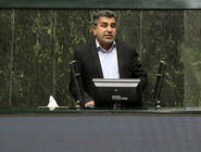 نماینده مجلس: بودجه‌ای که معیشت و درمان مردم را تأمین نکند، مردمی نیست