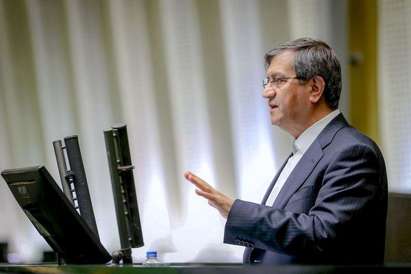 ریشه‌یابی تلاش مخالفان دولت برای حذف عبدالناصر همتی/سناریوهای استیضاح