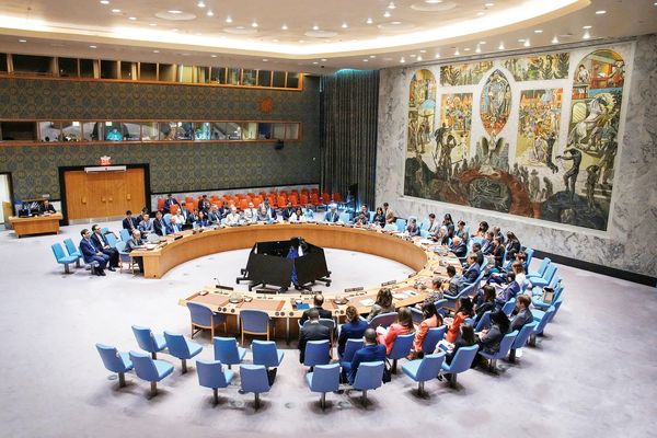 کاغذپاره‌‏های خطرناک/محتوای ۶ قطعنامه پیشین شورای امنیت سازمان ملل متحد که از طریق اسنپ‏‌بک مجدداً  اجرایی می‏‌شود، چیست؟