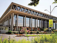 شتاب در  افول/تداوم جنجال‌های مجری‌های صداوسیما نشان می‏‌دهد که مدیریت این سازمان با قدرت بیشتری سیاست‏‌های غیرملی را پیش می‏‌برد